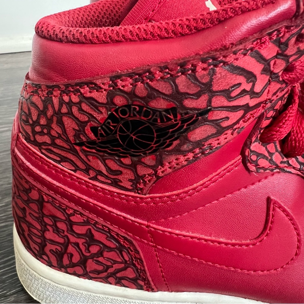 Nike Air Jordan 1 Retro High “Red Elephant” - Picture 6 of 11